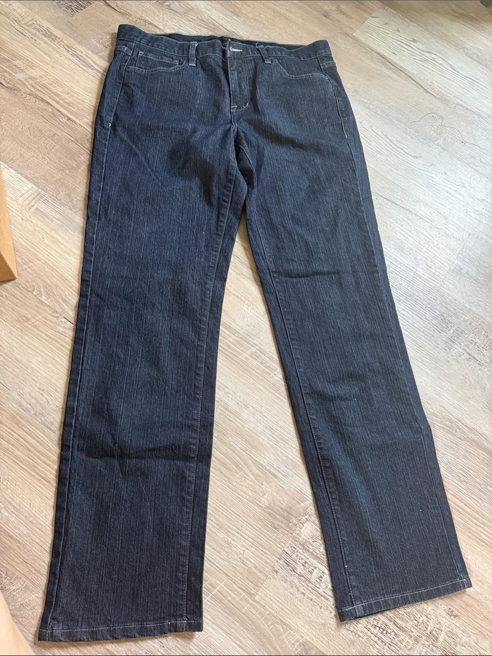 Calvin Klein Jeans Straight-Leg Black Denim